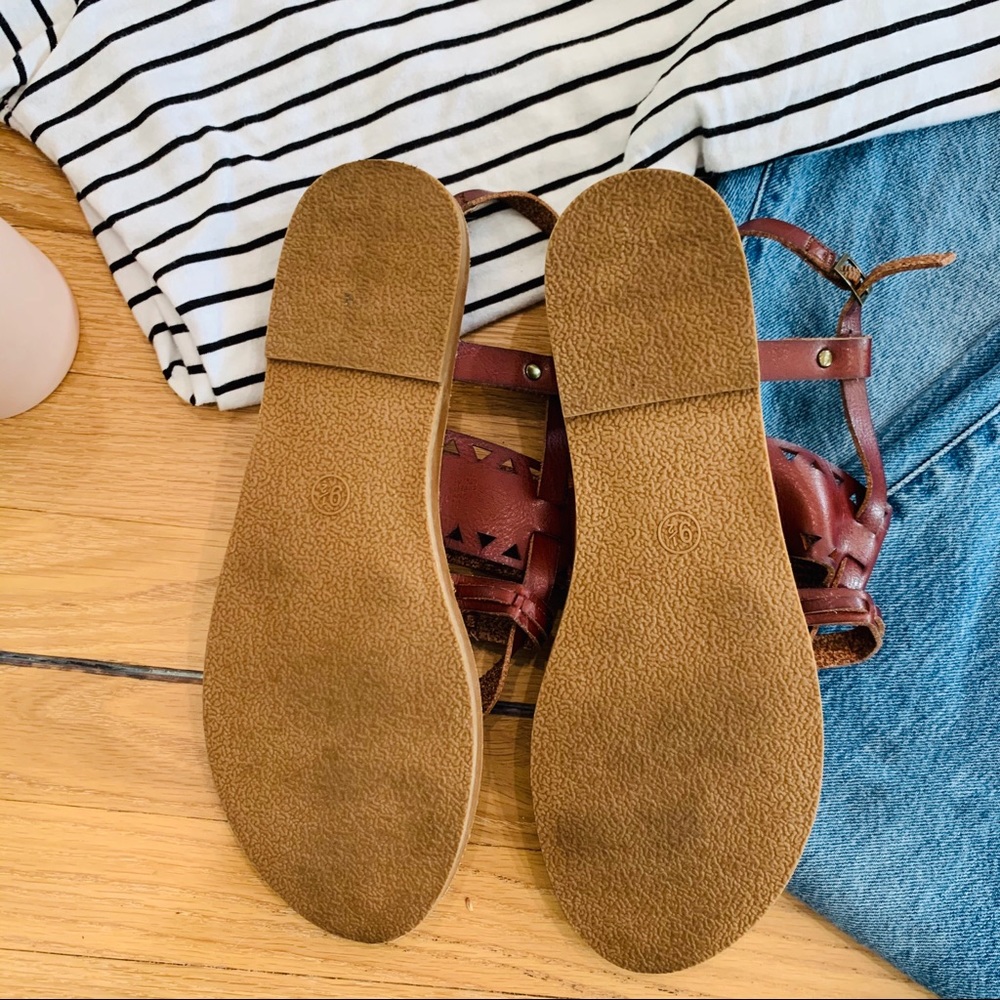 Mossimo Sandals - Picture 3 of 3